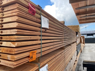 Ca. 144x Douglas Wisselsponning/Halfhoutsrabat, 18x190mm, lengte 500cm
